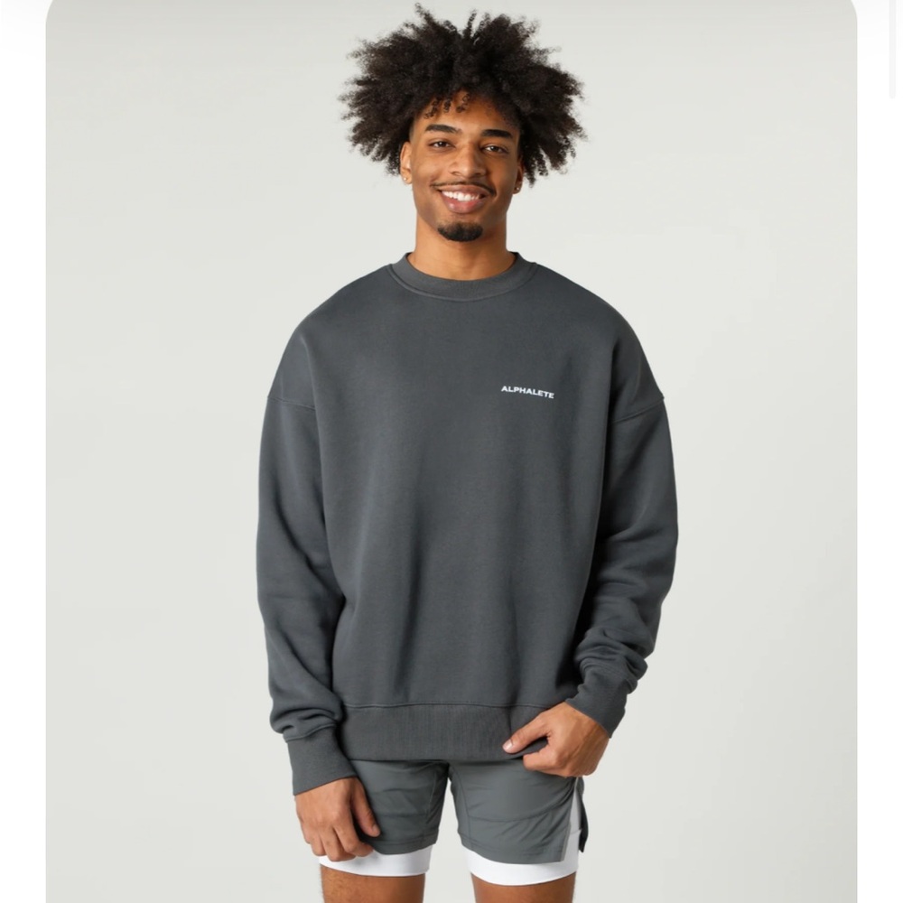 Alphalete Crewneck • BRAND NEW • NEVER WORN
